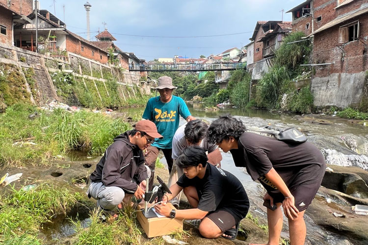 Prioritas Penertiban dan Layanan Sampah: Brantas Mbois Desak Menteri PUPR dan KLHK Atasi Darurat Sampah Sungai Brantas