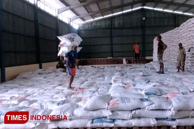 Bulog Tegal Pastikan Stok Beras Aman Sampai Tahun Baru 2026