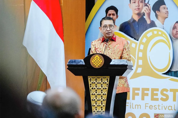 Menbud RI Fadli Zon Akui Peran Pesantren dalam Membentuk Wajah Budaya RI