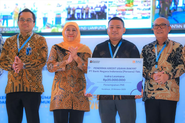 Gubernur-Khofifah-bersama-tiga-menteri-c.jpg