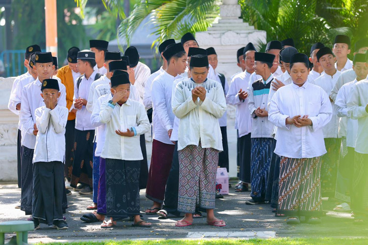 Hari-Santri-Nasional-Banyuwangi-2.jpg