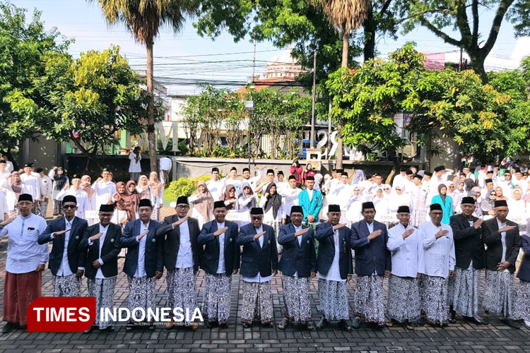 Peringati Hari Santri Nasional, Unisma Umumkan Kenaikan Gaji dan Tunjangan Dosen serta Karyawan