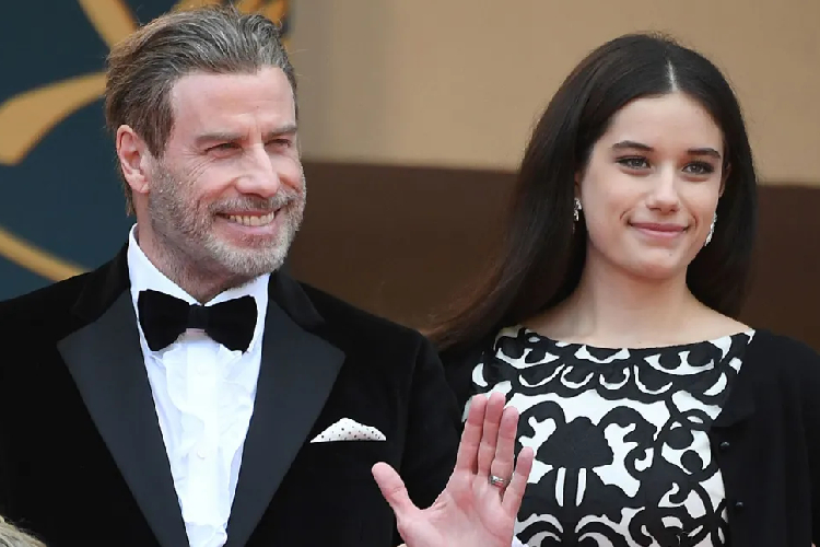 John Travolta bersama putri cantiknya Ella Bleu Travolta. FOTO: Billboard