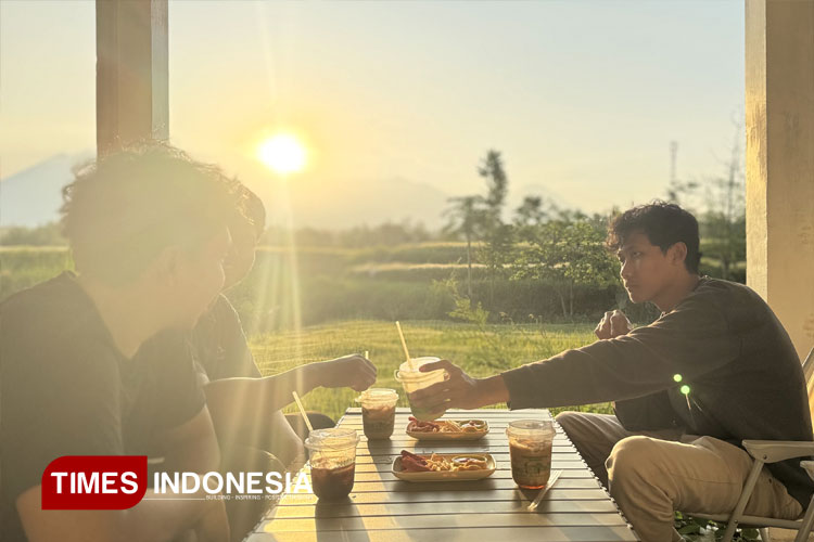 Noqdis Coffee menghadirkan pemandangan dan nuansa alam di tengah keramaian Kota Malang. (FOTO: Beril Bestarino OS/TIMES Indonesia)
