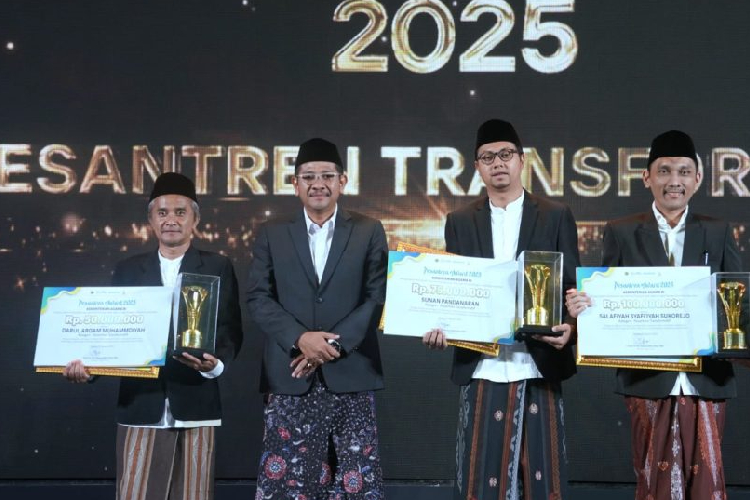 PP Darul Arqam Muhammadiyah Garut Raih Pesantren Award 2025