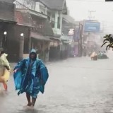 Hujan Deras Guyur Kota Malang, 22 Titik Terendam Banjir