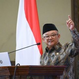 150 Ribu Guru Akan Dapat Beasiswa Kuliah D4–S1Kemendikdasmen pada 2026