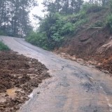 Akses Jalan Trenggalek–Tulungagung Kembali Dibuka Usai Longsor di Kecamatan Bendungan
