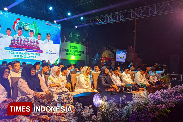 Banyuwangi Bersholawat Warnai Puncak HSN 2025