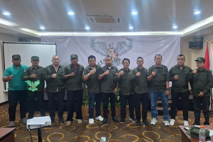 Pelantikan Ketua DPW Garda Satu Jawa Timur dan DPC Surabaya, menegaskan komitmen penuh untuk mendukung program pemerintah yang berorientasi pada peningkatan kesejahteraan masyarakat. (Foto: Garda Satu)