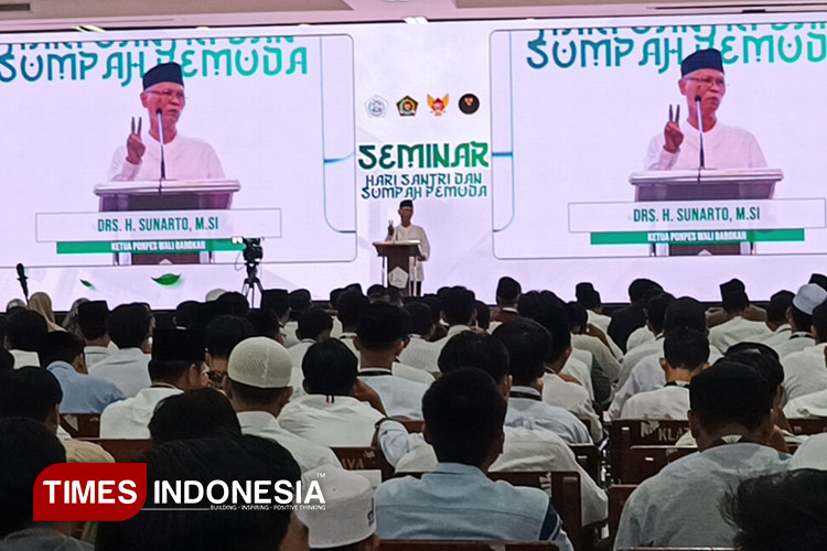 Seminar Hari Santri dan Sumpah Pemuda Untuk Kuatkan Peran Santri Dalam Pembangunan Menuju Peradaban Dunia