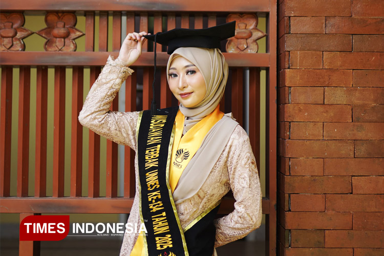 Raih Wisudawan Terbaik UNNES, Shawa Ayumi Tumbuhkan Kesadaran Lewat Kesehatan