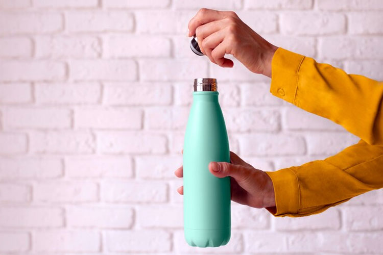 Ilustrasi tumbler, tempat minum yang kini menjadi gaya hidup (Foto: souvia)