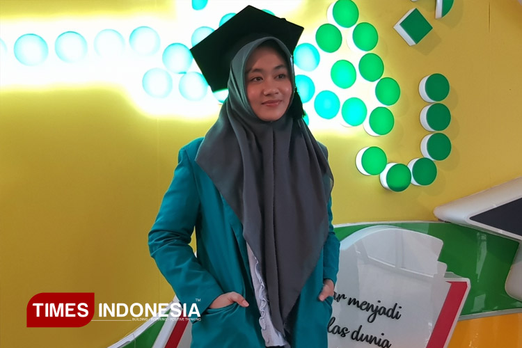 Nilta Akmalia, Wanita Asal Banyuwangi Yang Jadi Lulusan Terbaik Unisma dengan IPK Sempurna 4.0