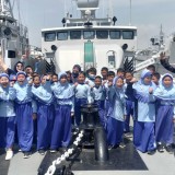 Belajar Bahari dan Sejarah, Siswa MI Alam Al-Azhar Kunjungi Kota Pahlawan