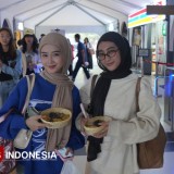 Peringati Hari Pangan Sedunia, KAI Daop 2 Bandung  Berbagi Makanan Pokok Lokal di Stasiun Bandung