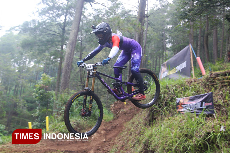 76-Indonesian-Downhill-2.jpg