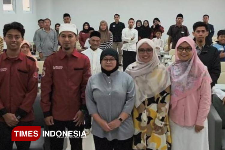 Acara khitan massal gratis yang digelar FKIK untuk memeriahkan Dies Maulidiyah ke 64 UIN Maliki Malang, Sabtu (25/10/2025). (Foto: Achmad Fikyansyah/TIMES Indonesia)