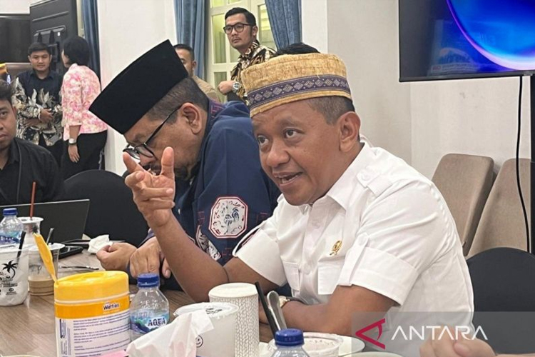 Bahlil Naikkan Tukin ASN Kementerian ESDM Naik Dua Kali Lipat