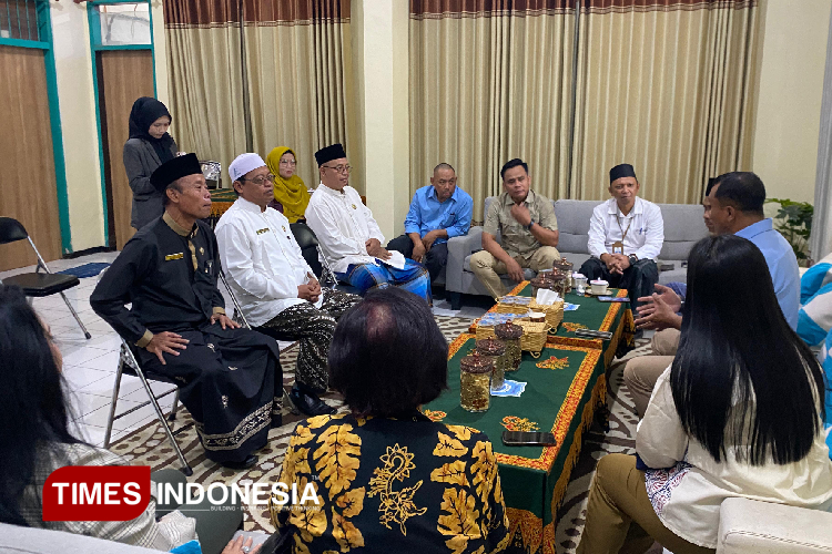 Foto. DPRD Banyuwangi turun langsung ke MAN 1 Banyuwangi untuk memastikan kondisi pelajar. (Foto: Fazar Dimas/TIMES Indonesia).