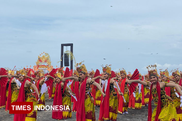 Banyuwangi Festival Gandrung Sewu 2025. (FOTO: Ikromil Aufa/TIMES Indonesia)