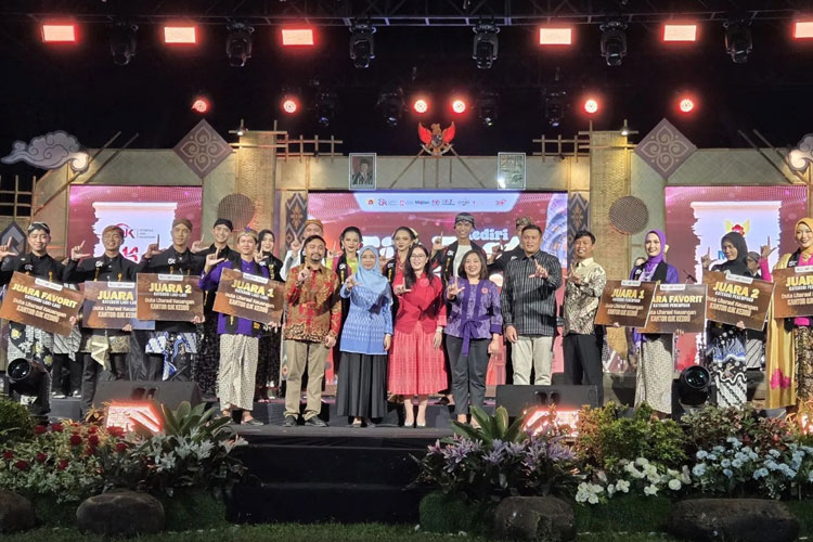 Mahasiswa-FEB-UNAIR-2.jpg