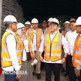 Datang ke Jombang, Menko Pangan Zulhas Pastikan Stok Pupuk Aman dan Harga Turun