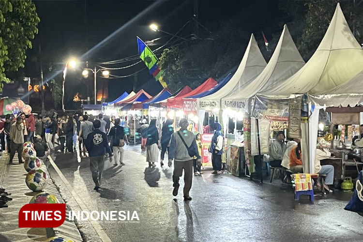 Stand-UMKM-Magetan-ramai-dikunjungi-masyarakat.jpg