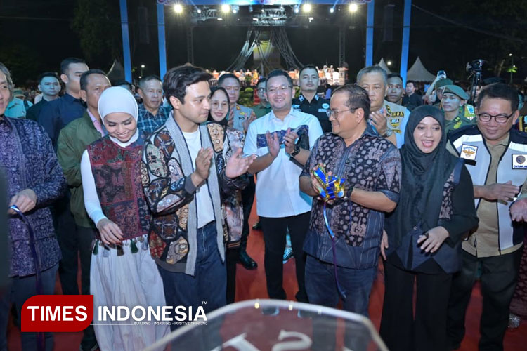 transportasi-publik-berbasis-listrik-jambi-b.jpg