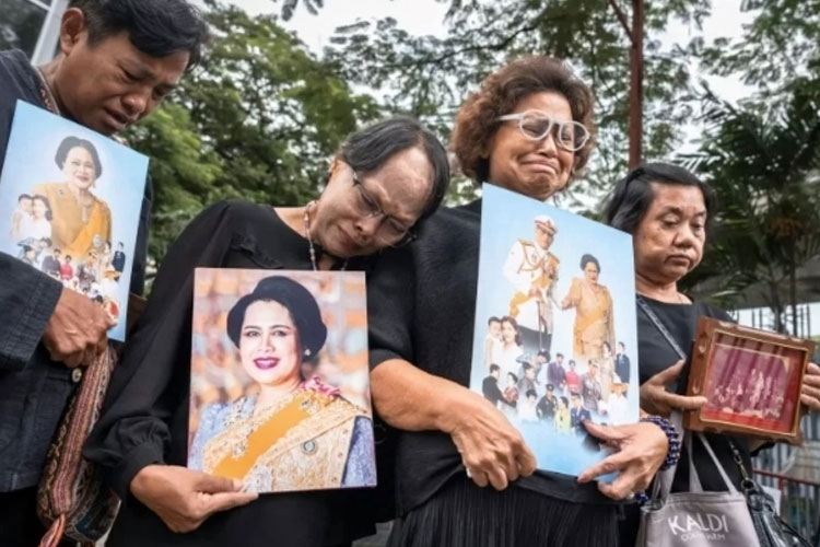 Anggota-keluarga-kerajaan-dihormati-di-Thailand.jpg