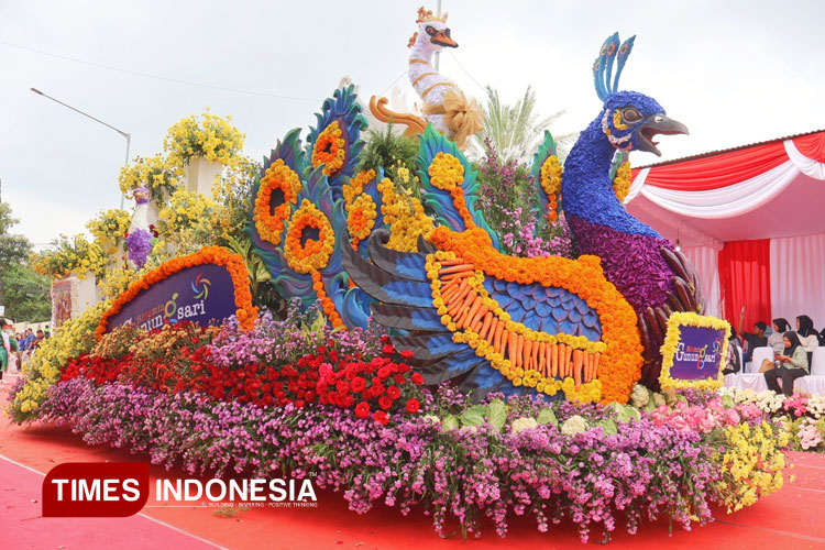 Batu-Art-Flower-Carnival-2.jpg