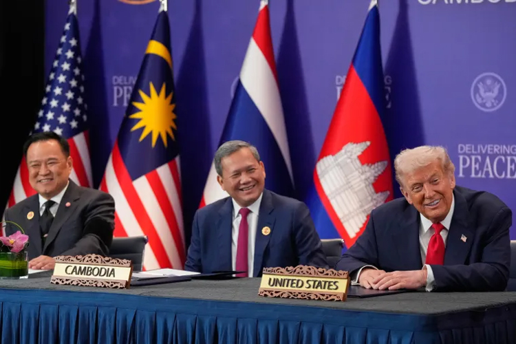 Donald Trump Hadiri KTT ASEAN, Thailand dan Kamboja Teken Perjanjian Gencatan Senjata