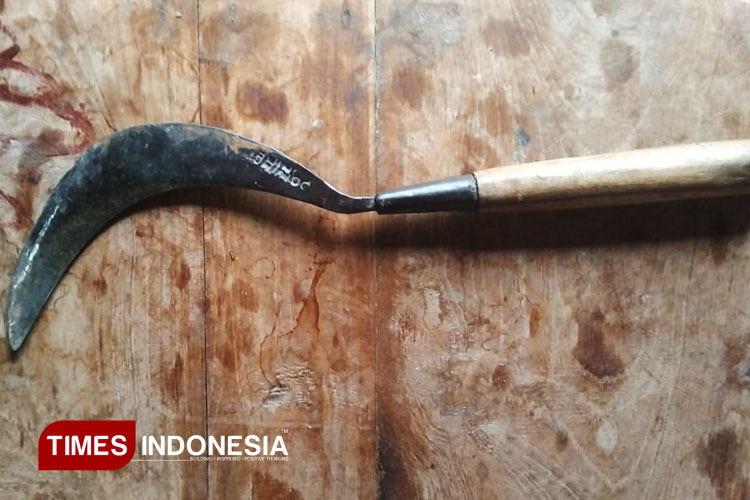 Senjata-sabit-diduga-milik-maling.jpg