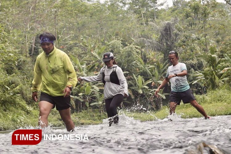Tim-panitia-Trail-Run-a.jpg