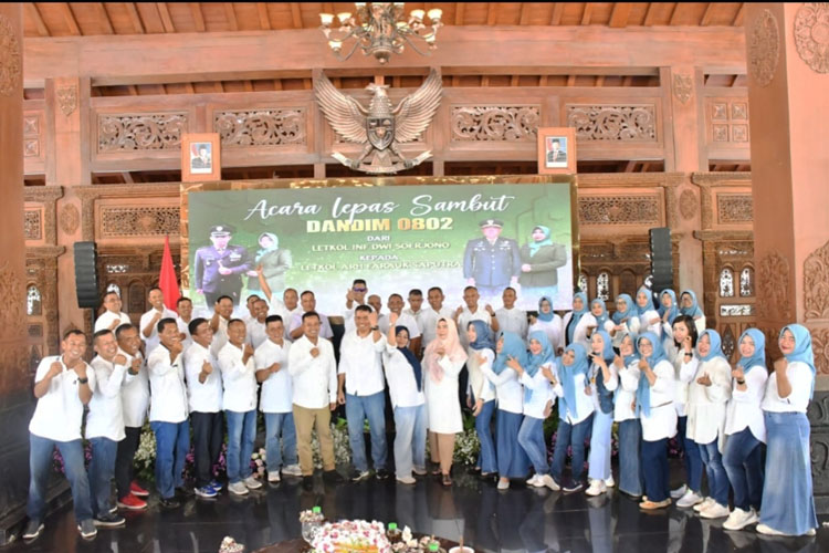 memimpin-pisah-sambut-Dandim-Ponorogo-a.jpg