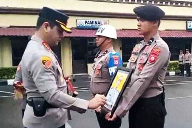 Polrestabes Makassar Pecat Bripka TS yang Bolos Kerja Selama 6 Bulan