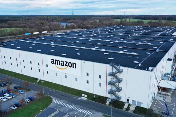 Amazon-a.jpg