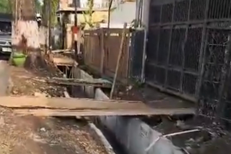 Lokasi proyek drainase di LA Sucipto Kota Malang. (Foto: Tangkapan Layar/TIMES Indonesia)