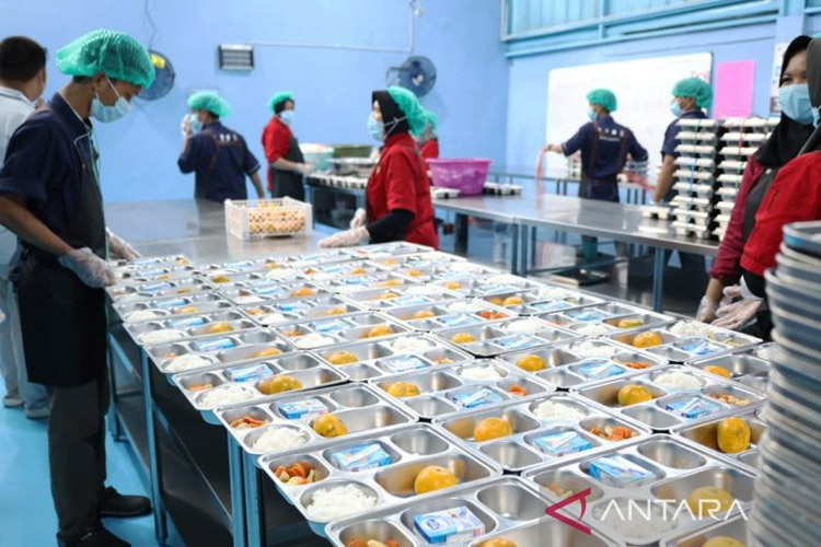 BGN Perkuat Kapasitas Penjamah Pangan untuk Dukung Program Makan Bergizi Gratis