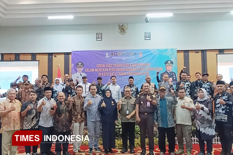 barang-kena-cukai-illegal-dibalut-wisata-a.jpg