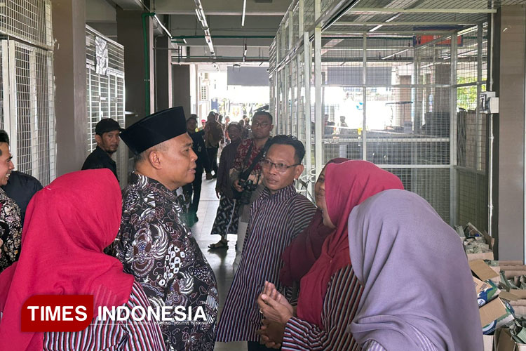 Ribuan Pedagang Kembali ke Pasar Induk Godean, Bupati Sleman: Ini Momen Kebangkitan Ekonomi Rakyat