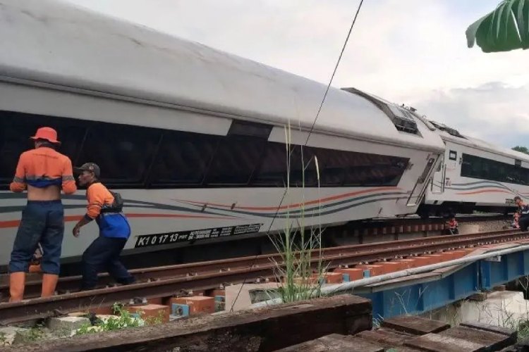 DJKA Pastikan Investigasi Insiden KA Purwojaya Berlanjut