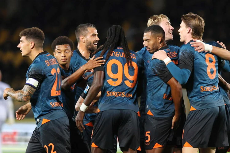 Napoli Amankan Puncak Serie A