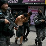 64 Orang Tewas dalam Penggerebekan Geng Narkoba di Rio Brasil