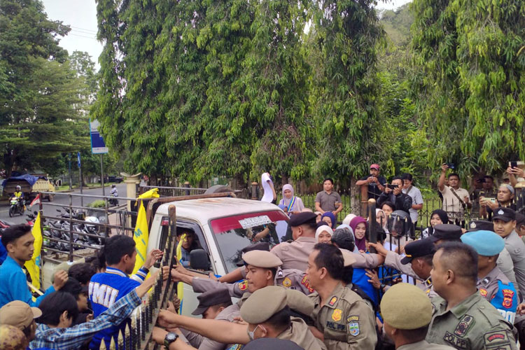 Program Berdaya Dinilai Tak Sesuai Realita, Aksi Unras PMII Tuntut Pemkot Banjar Tunaikan Janji