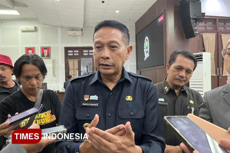 Wali Kota Malang, Wahyu Hidayat saat ditemui awak media. (Foto: Rizky Kurniawan Pratama/TIMES Indonesia)