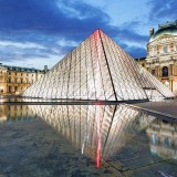 Otoritas Prancis Amankan Lagi 5 Pelaku Perampokan Museum Louvre