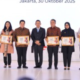 Raih Penghargaan PB ISSI, Menpora Sebut Banyuwangi Role Model Sport Tourism Nasional