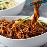 Sejarah dan Resep Jjajangmyeon, Mi Hitam Ala Korea