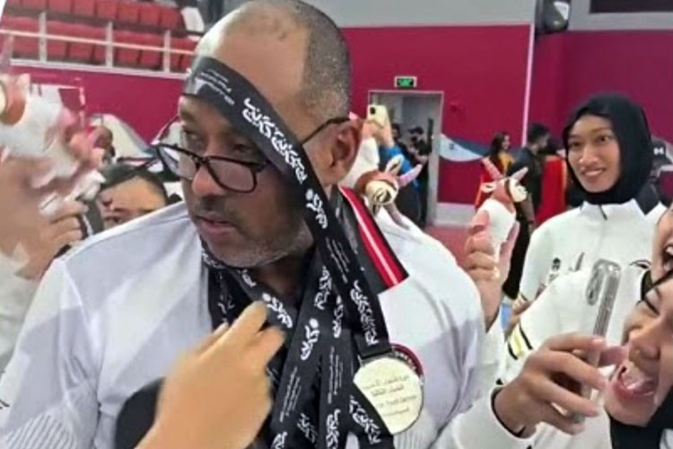 Pelatih Timnas U-18 Terharu, Pemain Voli Ucap Terima Kasih dengan Pengalungan Medali Perak AYG